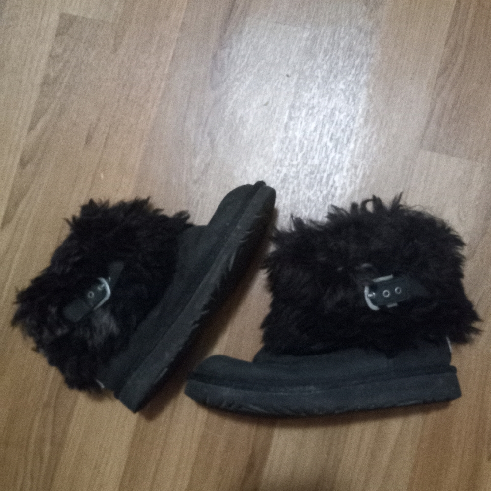 UGG Australia Girls ELLEE Leather Boots Fur Trim & Buckle in Black 1008178K-BL